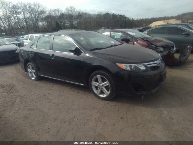 2014 toyota camry hybrid