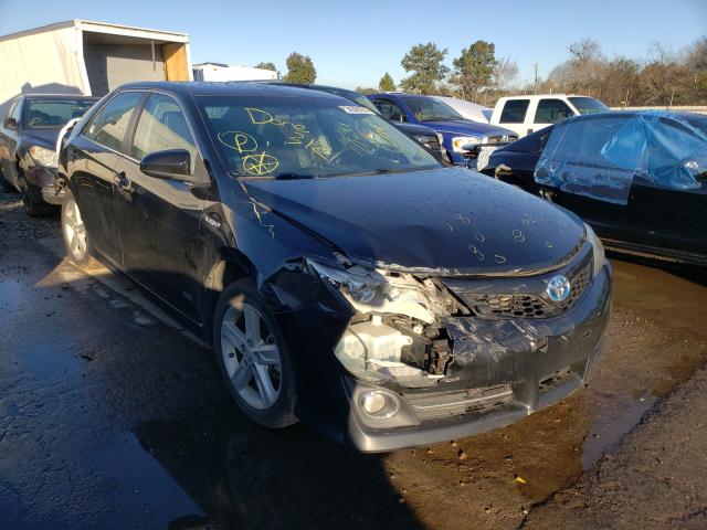 2014 toyota camry hybr