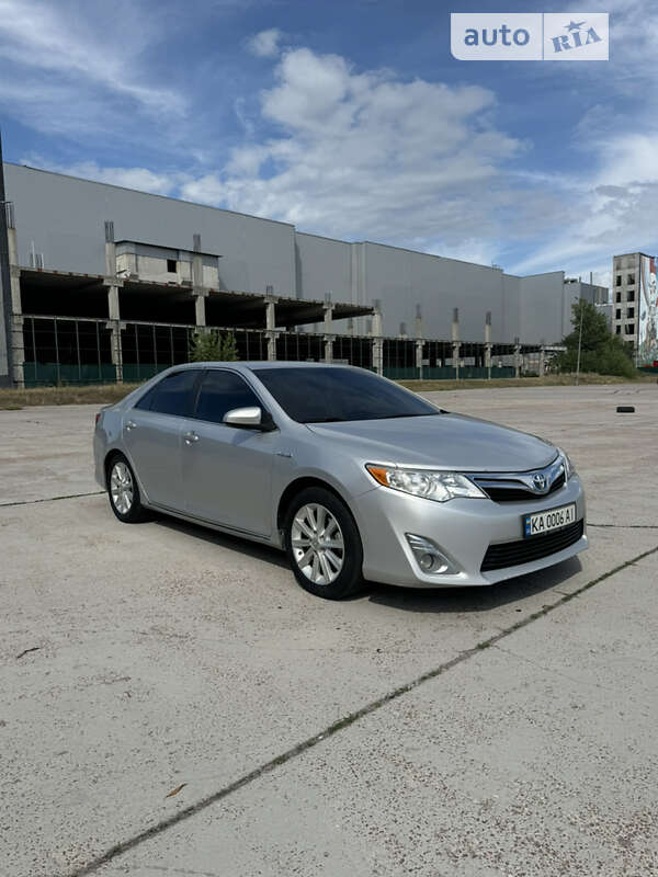 2012 toyota camry