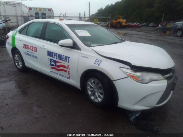 2015 toyota camry hybrid