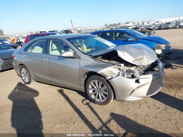 2016 toyota camry