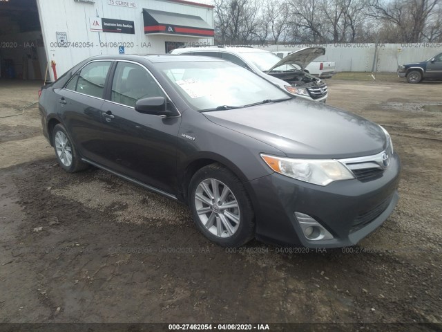 2013 toyota camry hybrid
