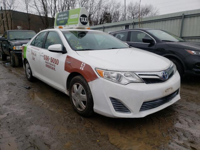 2014 toyota camry hybr