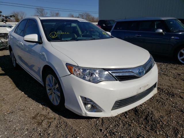 2014 toyota camry hybr