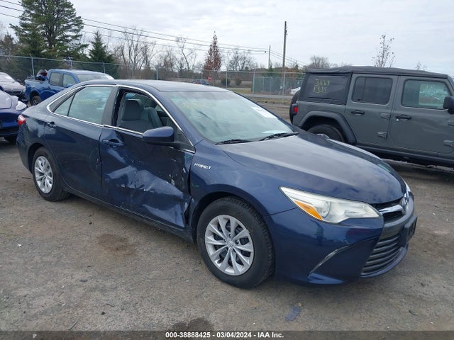 2016 toyota camry