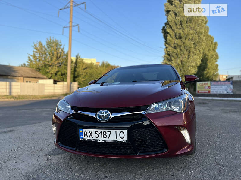 2016 toyota camry