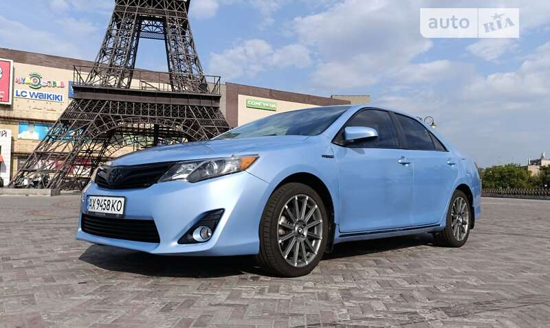 2013 toyota camry