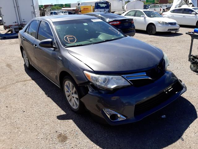 2014 toyota camry hybr
