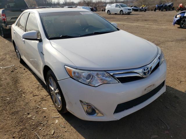 2014 toyota camry hybr