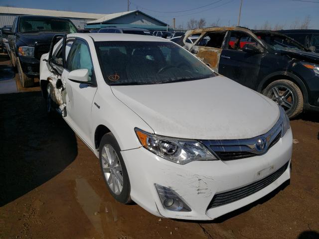 2014 toyota camry hybr