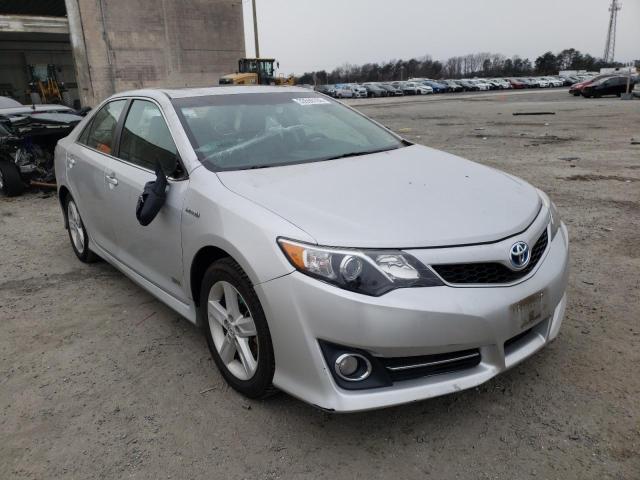 2014 toyota camry hybr
