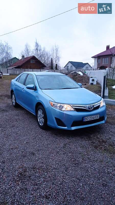 2013 toyota camry