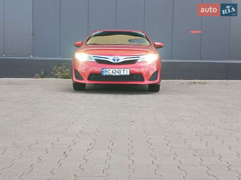 2013 toyota camry