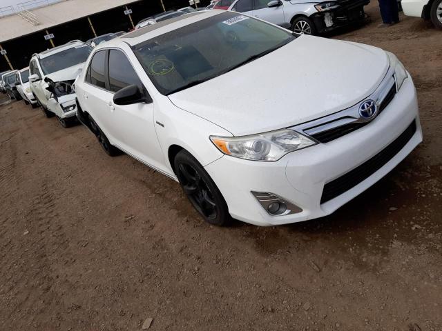 2014 toyota camry hybr