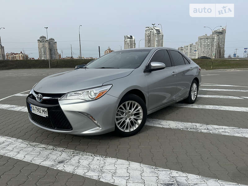 2015 toyota camry