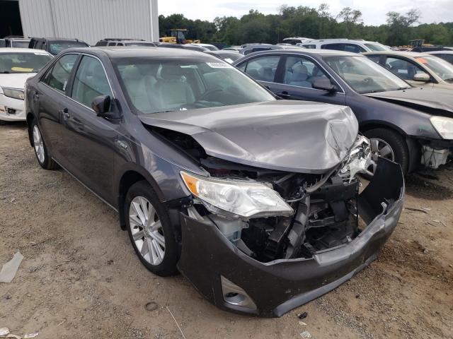 2013 toyota camry hybr
