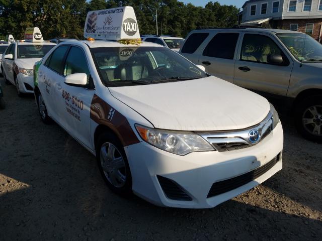 2014 toyota camry hybr