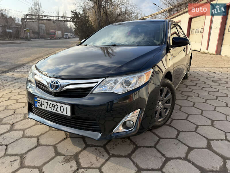 2013 toyota camry
