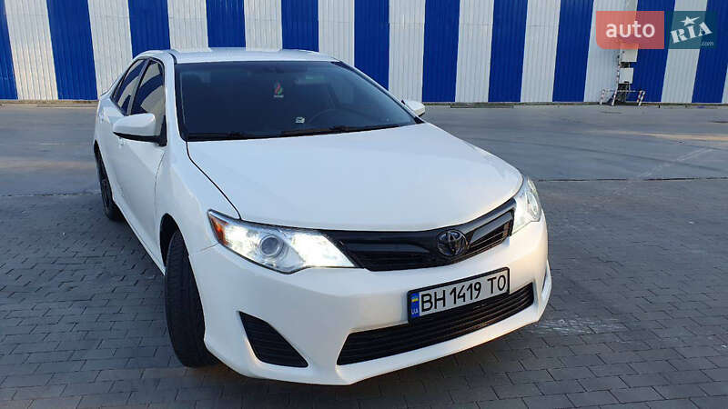 2013 toyota camry