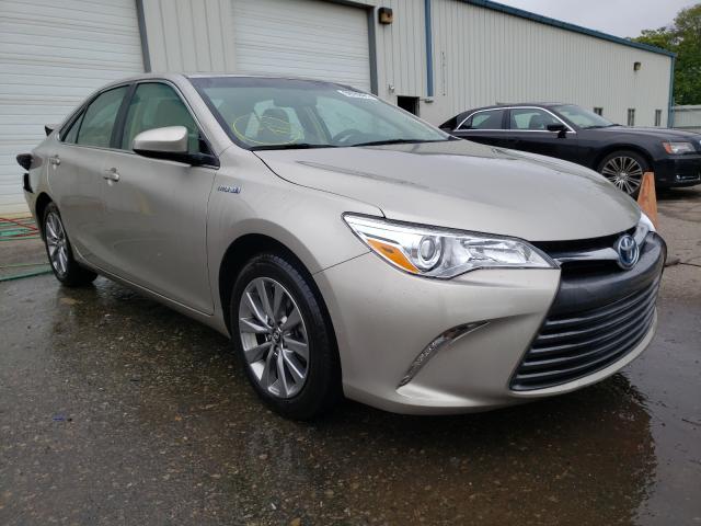 2016 toyota camry hybr