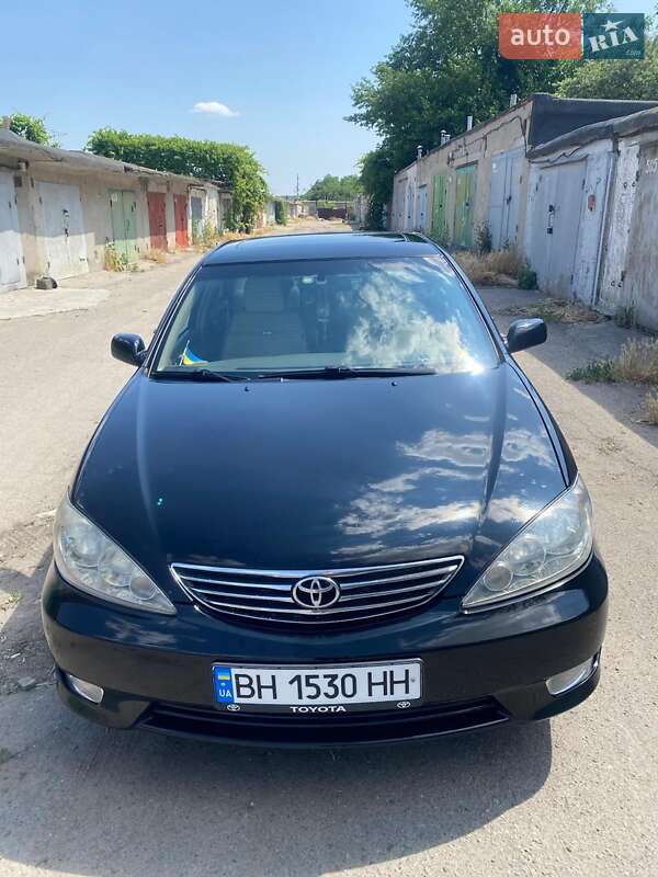 2004 toyota camry