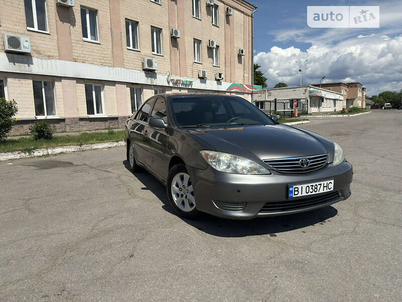 2004 toyota camry