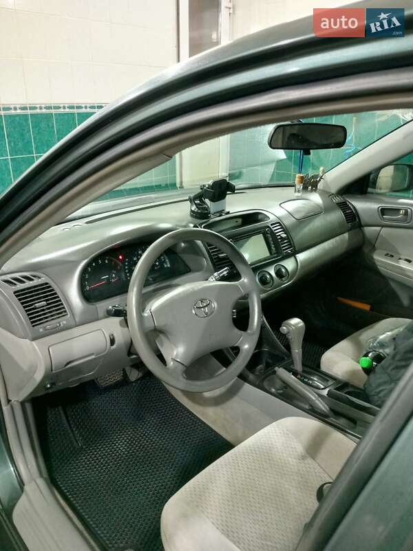 2003 toyota camry