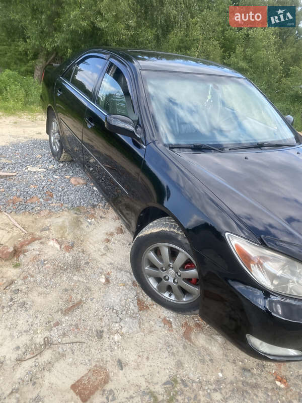 2004 toyota camry