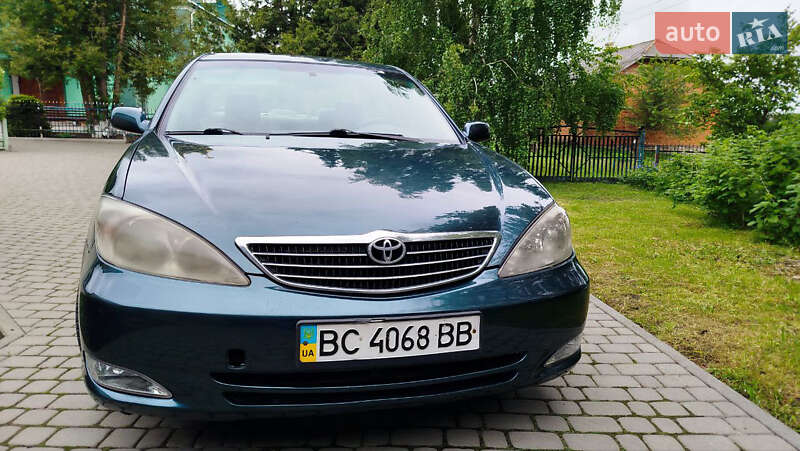 2002 toyota camry
