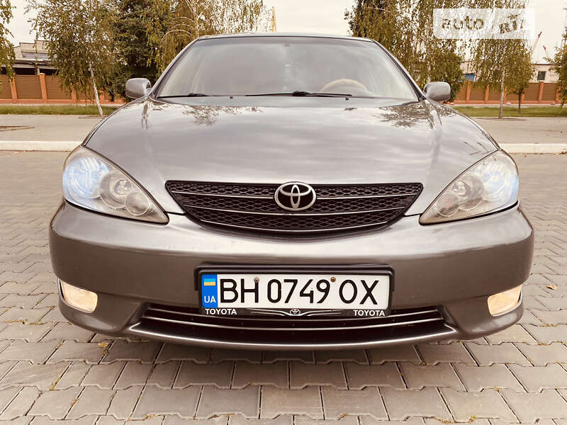 2004 toyota camry