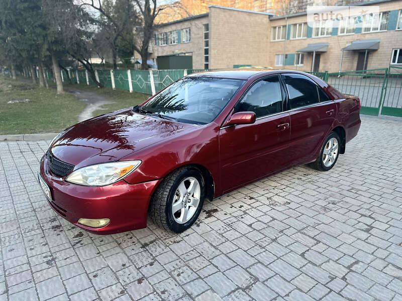 2004 toyota camry