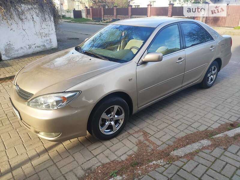 2003 toyota camry