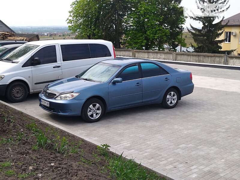 2004 toyota camry