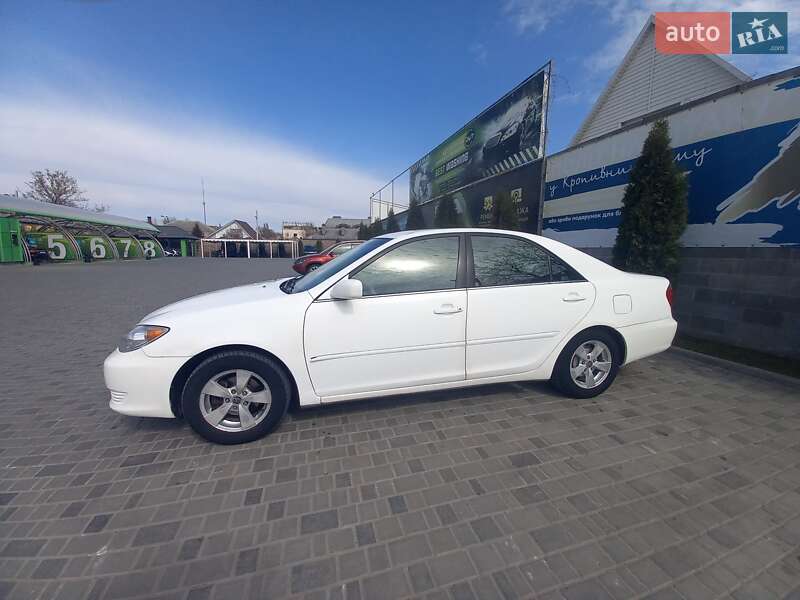 2005 toyota camry