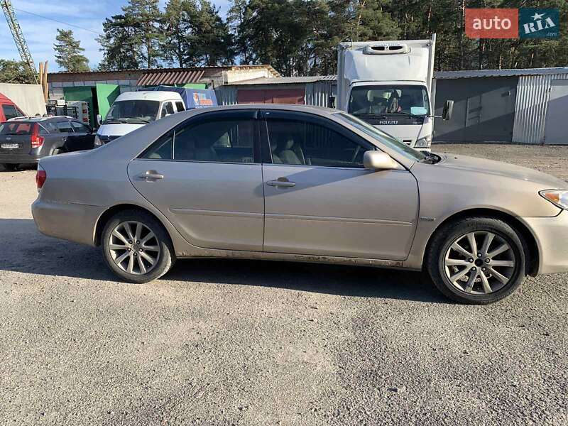 2005 toyota camry