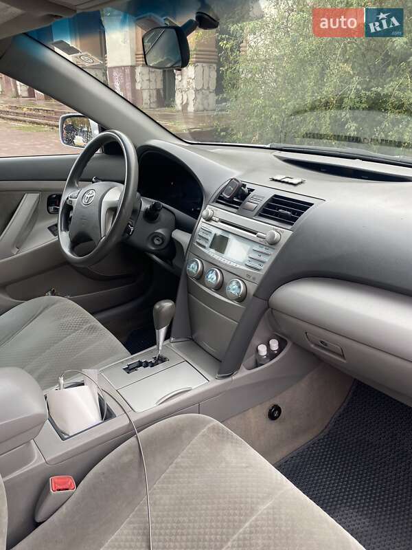 2008 toyota camry