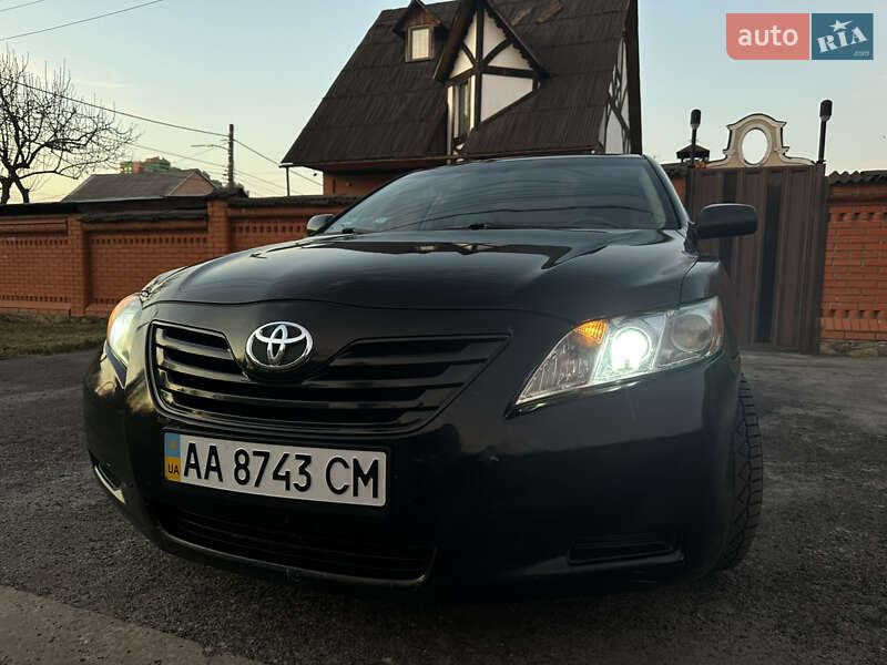 2008 toyota camry 2-4
