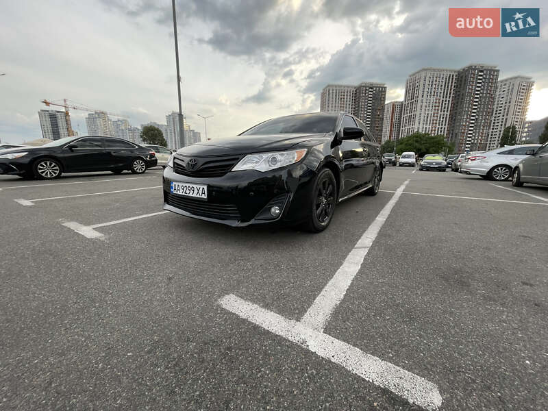 2014 toyota camry