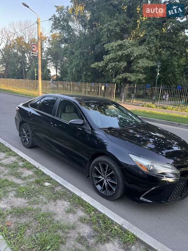 2015 toyota camry