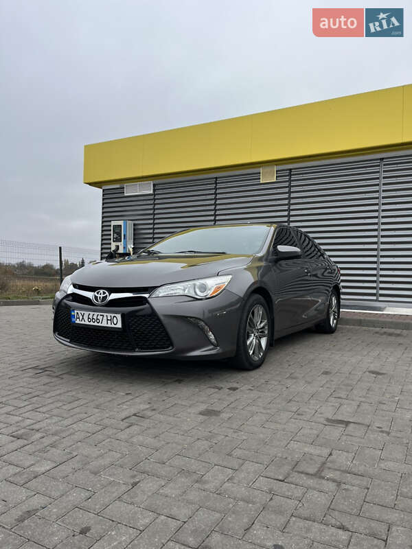 2015 toyota camry