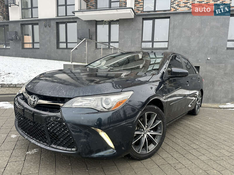 2015 toyota camry