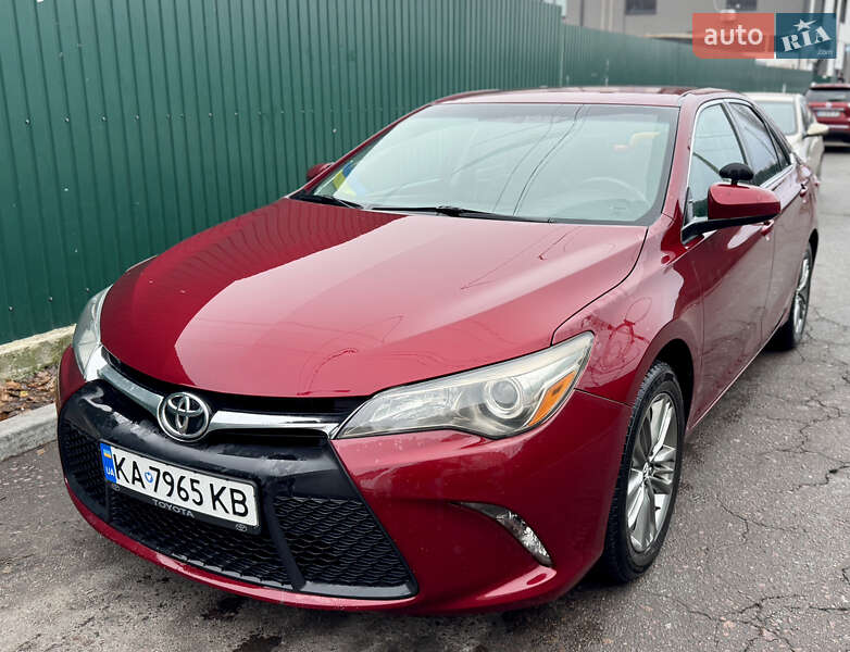 2016 toyota camry
