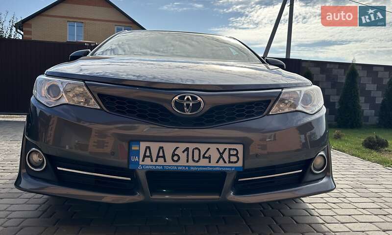 2013 toyota camry