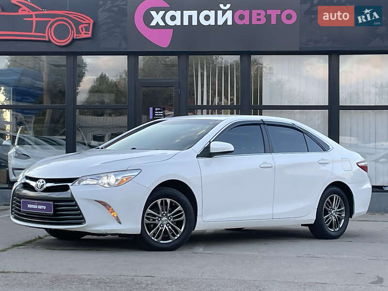 2015 toyota camry