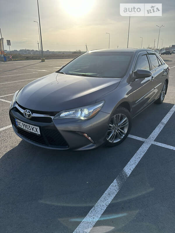2015 toyota camry