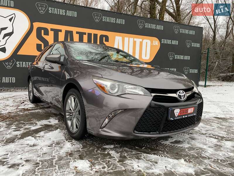 2016 toyota camry