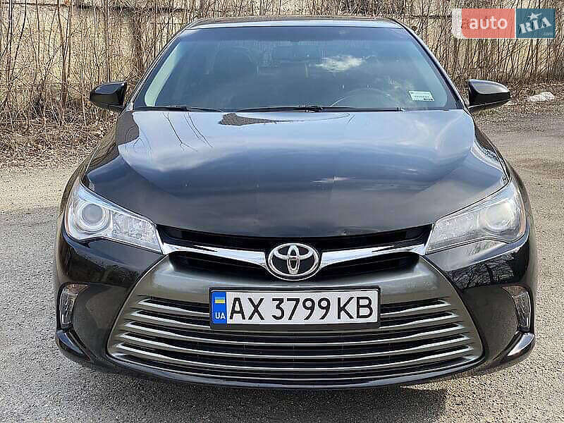 2016 toyota camry
