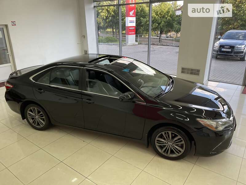 2016 toyota camry