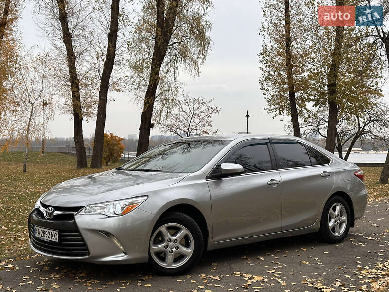 2017 toyota camry