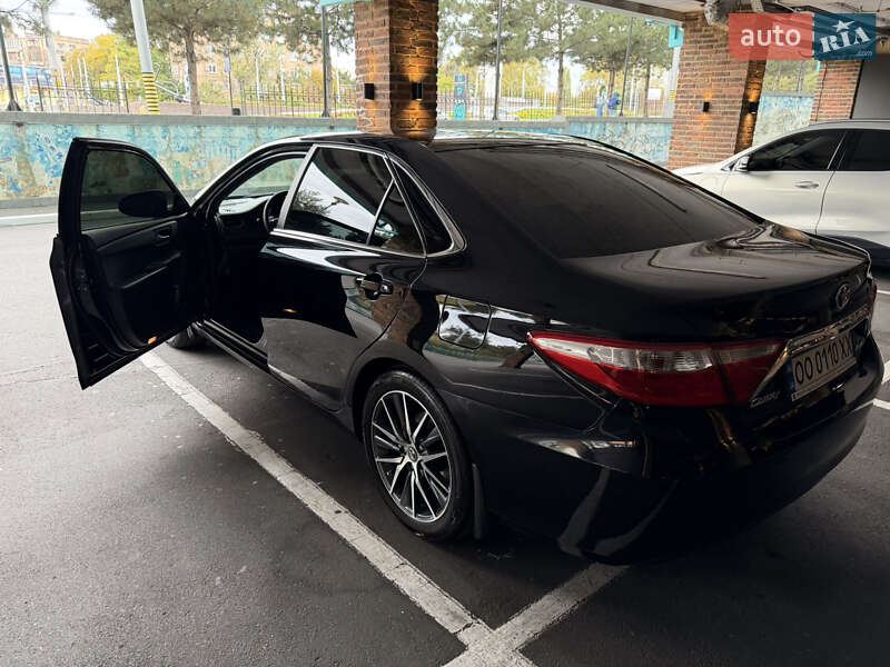 2017 toyota camry
